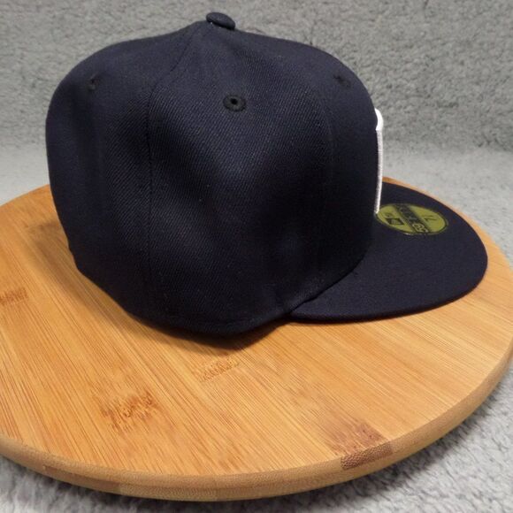 New Era USA flag 59Fifty Navy Blue fitted Hat Size 7 1/4 and 7 3/8 Cap - Picture 6 of 13